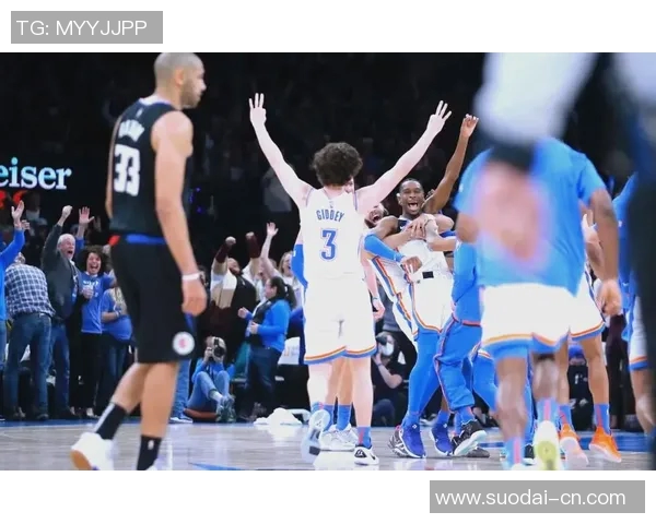 雷霆与鹈鹕精彩对决比赛录像回顾及精彩瞬间分析